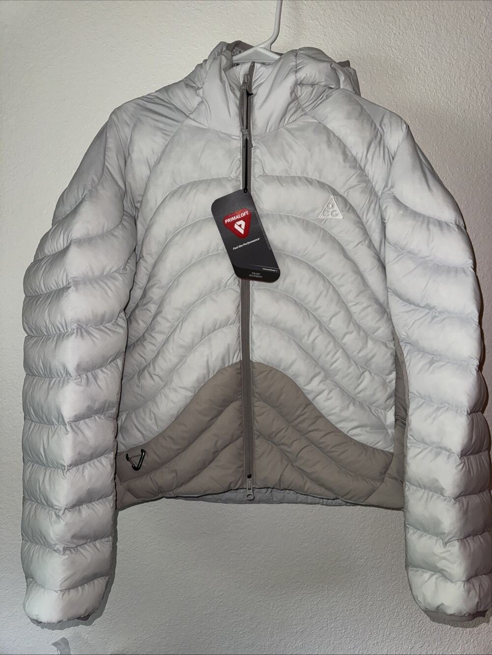 Nike ACG Lava Flow Primaloft Therma-Fit Jacket HM9963-025 Grey (Women's Large) L